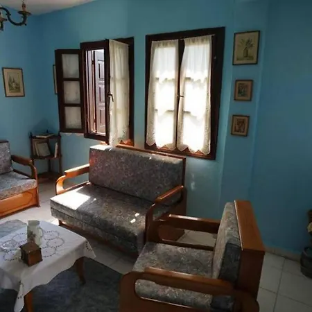 Apostolias Mansion Holiday home *